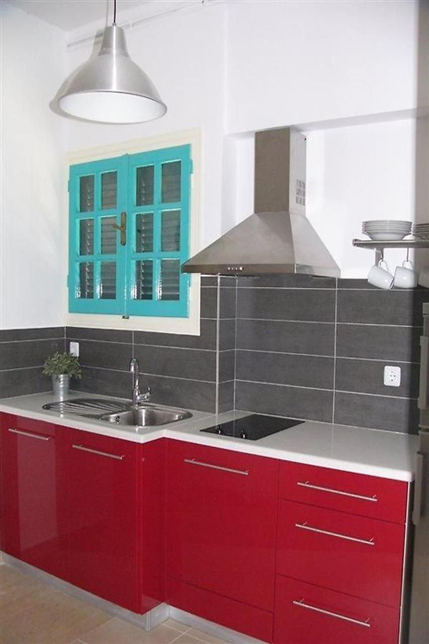 Teressa Apartments Дассия Экстерьер фото